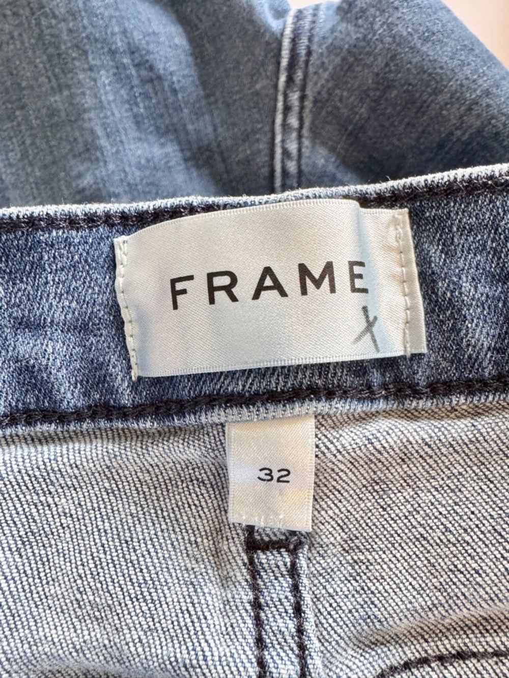 FRAME Le Easy Flare Jeans High Rise Full Length Raw Hem Y2K Boho Size 32 C02 - Picture 9 of 11